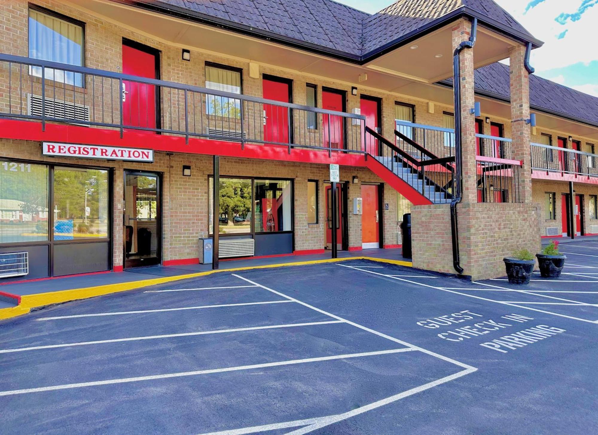Travelers Inn Elizabeth City Exterior photo