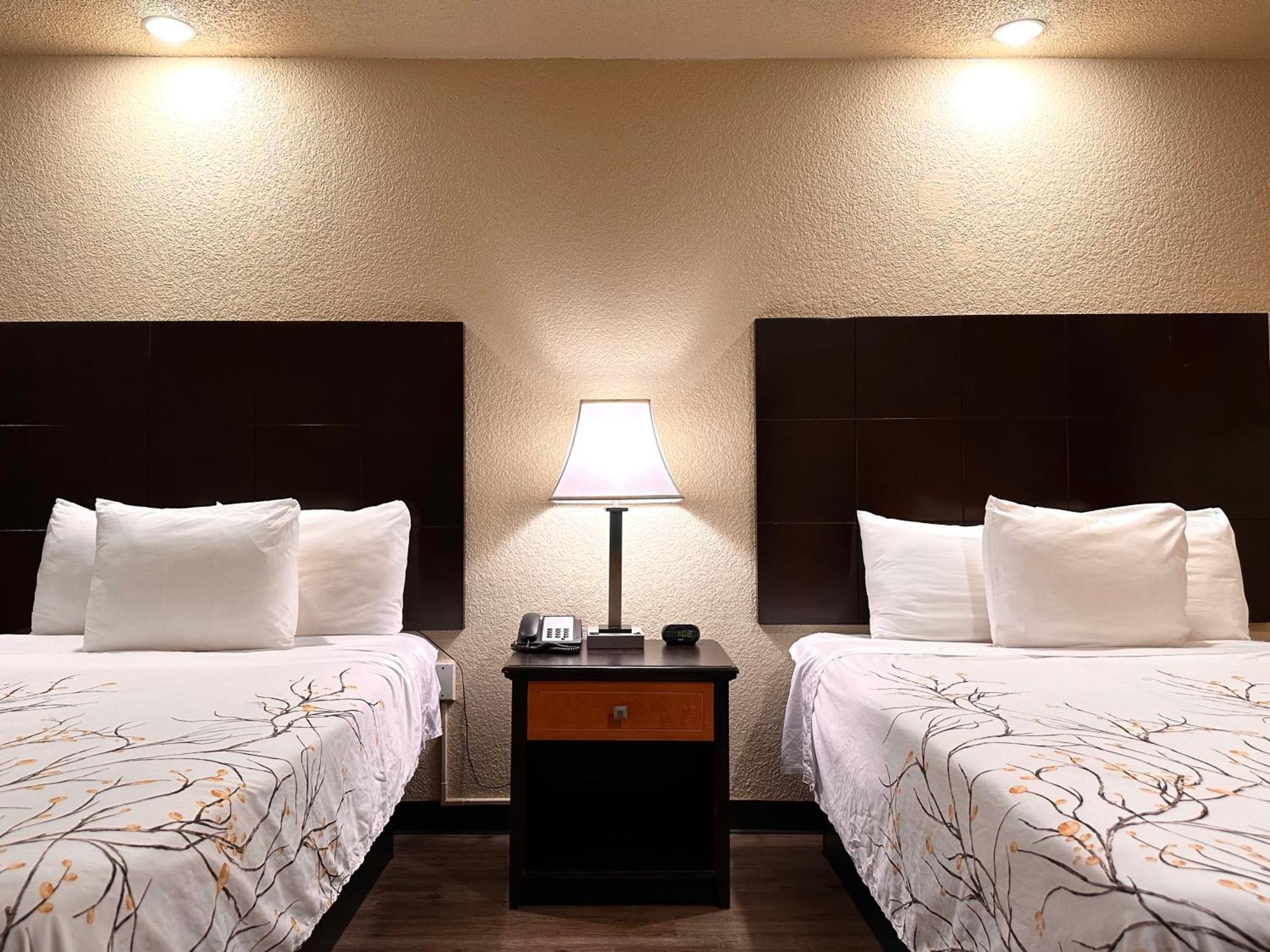 Travelers Inn Elizabeth City Exterior photo
